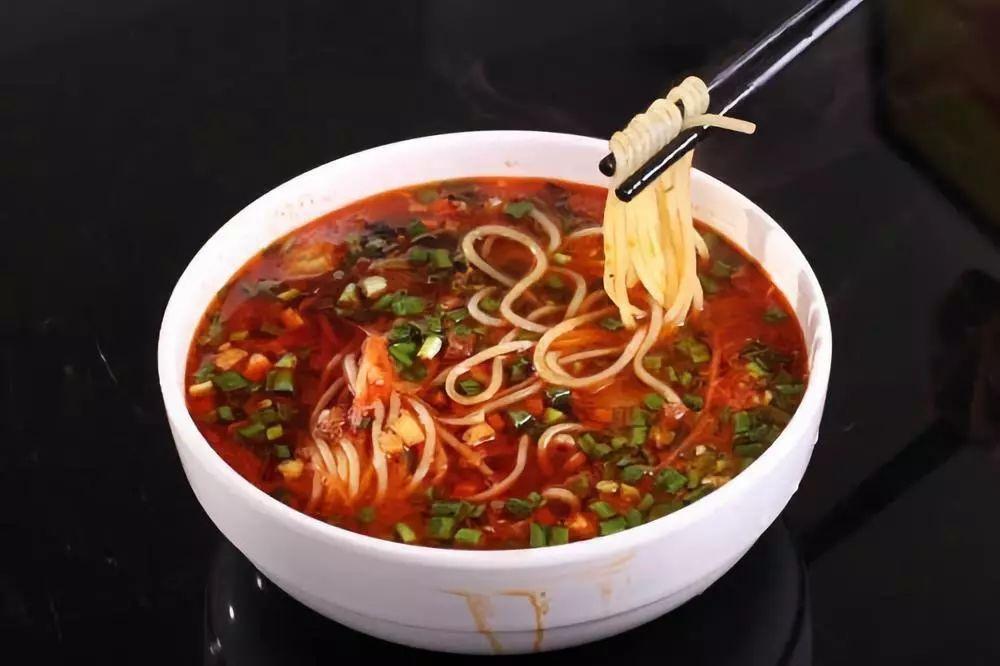吃完天水麻辣燙？下一站，慶陽饸饹面！