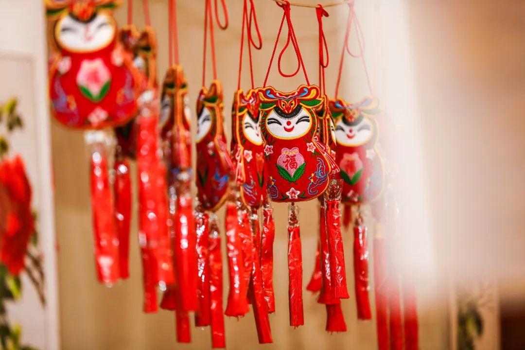 香約慶陽 包容天下丨慶陽香包，一針一線 送出如意祝福