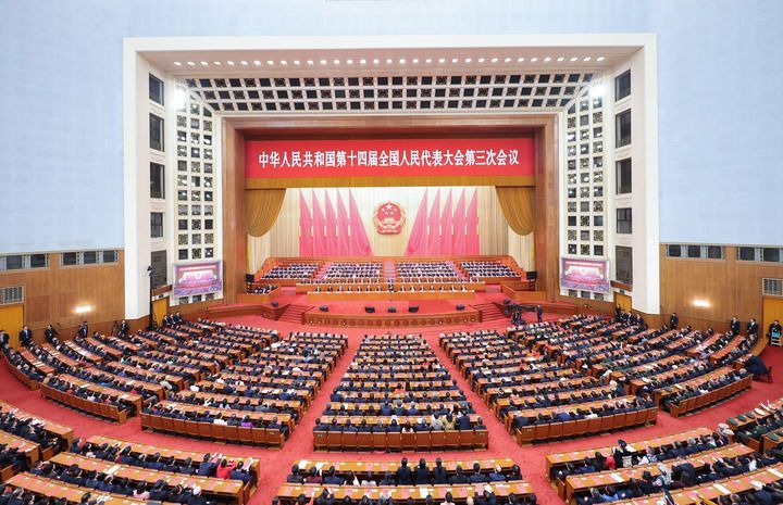 逐夢(mèng)春天里 同心向未來——十四屆全國人大三次會(huì)議閉幕側(cè)記